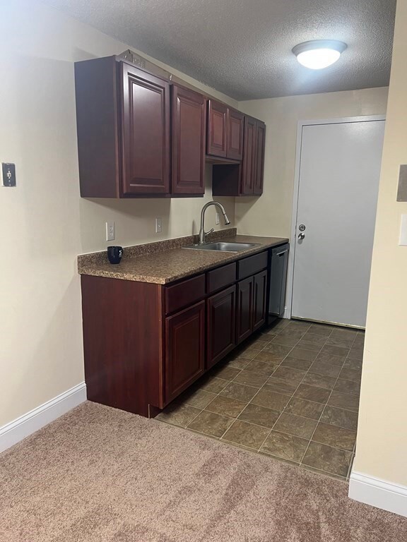 27 Village Rock Ln unit 20, Natick, MA 01760 - photo 3