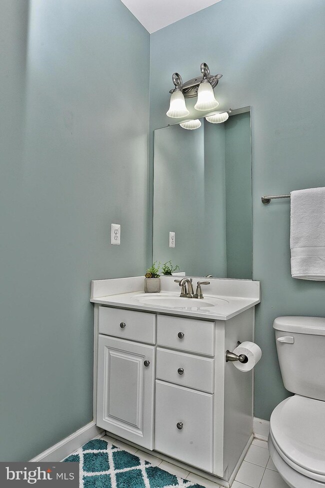 25080 Becerra Terrace, Chantilly, VA 20152 - photo 6