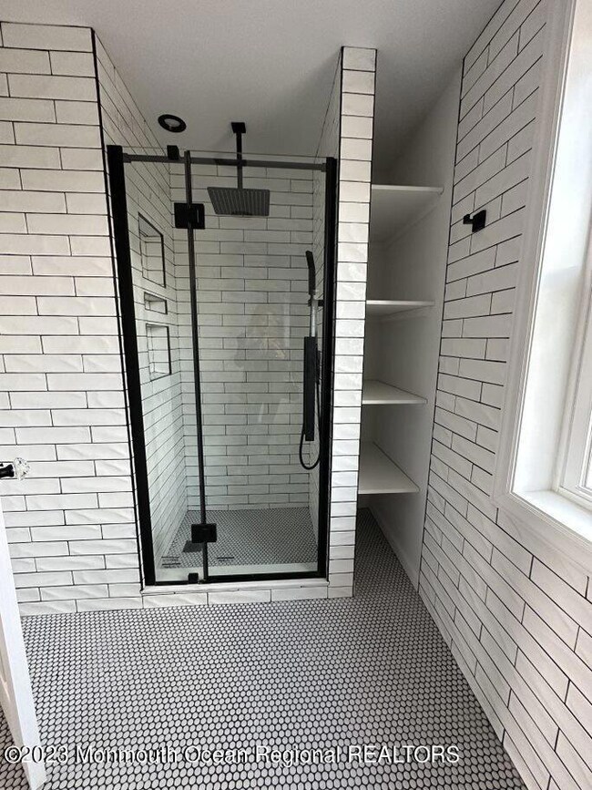 406 Lake Dr unit Rear 3 BR, Allenhurst, NJ 07711 - photo 3