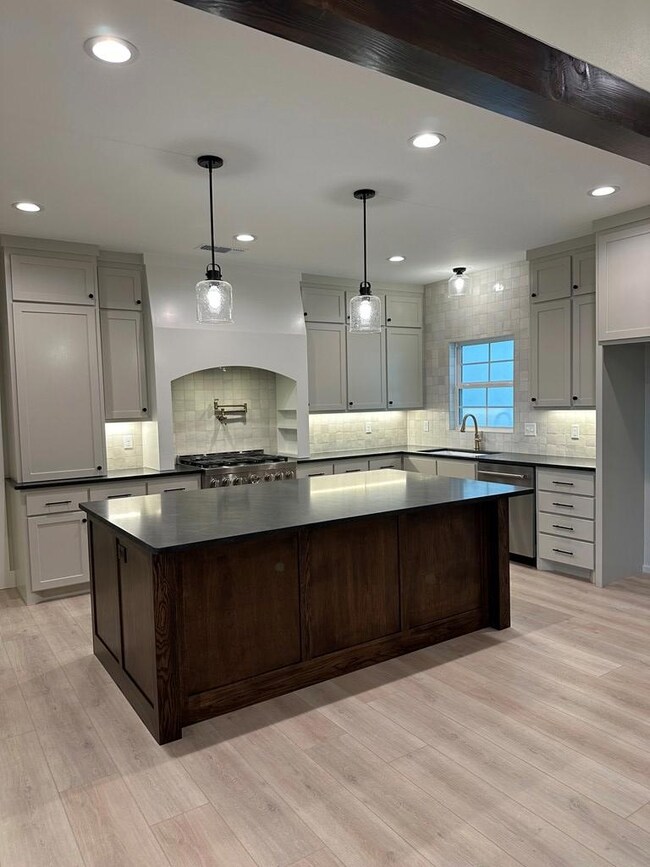 5458 Riviera Ln, San Angelo, TX 76904 - photo 3