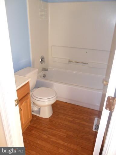 8511 Pioneer Dr, Severn, MD 21144 - photo 2