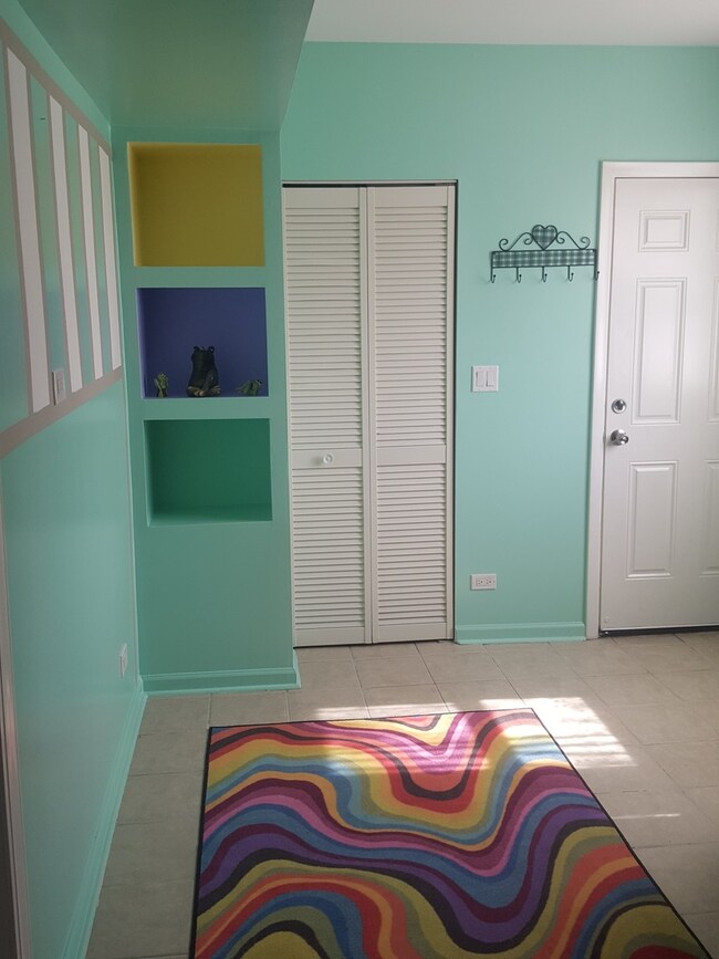 5543 W Barry Ave unit 1, Chicago, IL 60641 - photo 4