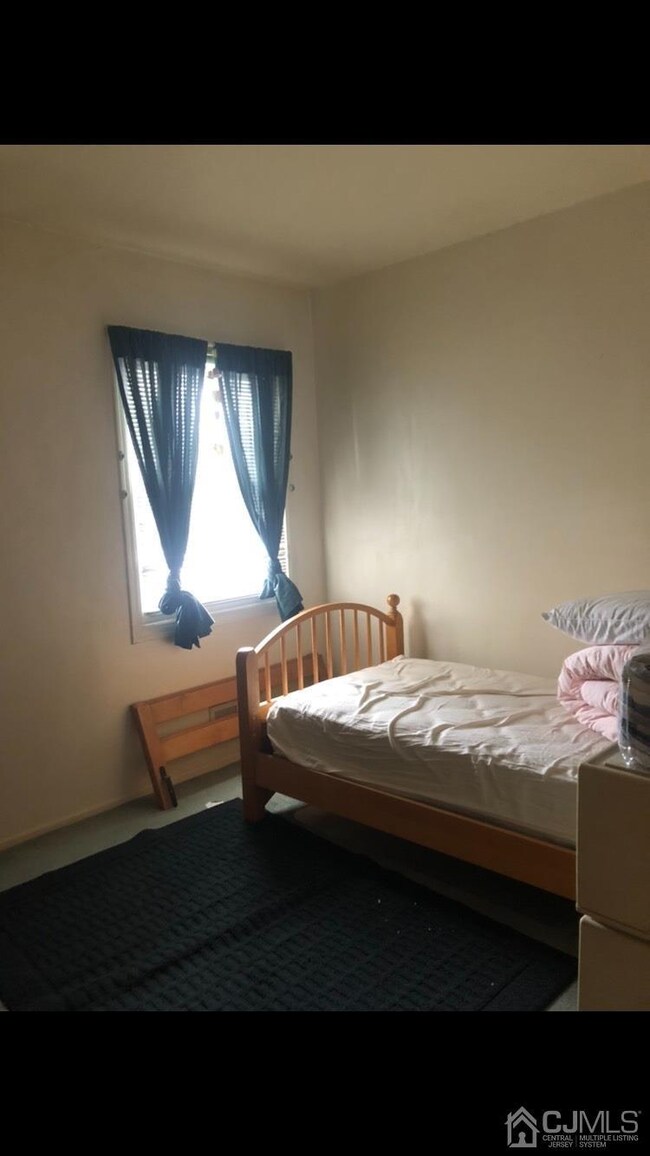 22 Stevens Rd, Edison, NJ 08817 - photo 3