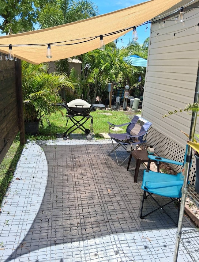 15175 Stringfellow Rd unit 15, Bokeelia, FL 33922 - photo 6