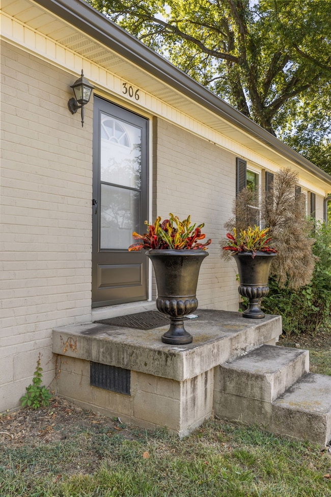 306 Carol Dr, Columbia, TN 38401 - photo 4