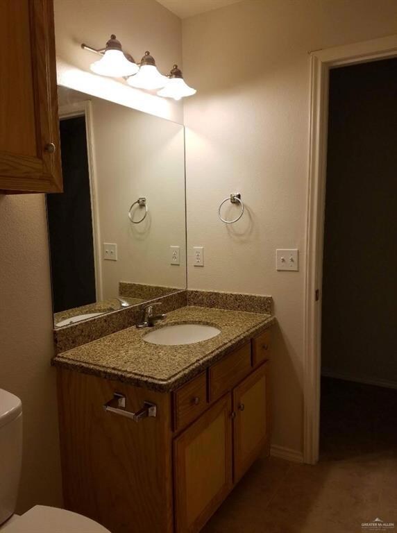 120 E Gore Ave, Pharr, TX 78577 - photo 2