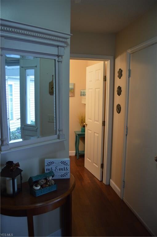 708 Gold Leaf Ct, Streetsboro, OH 44241 - photo 2