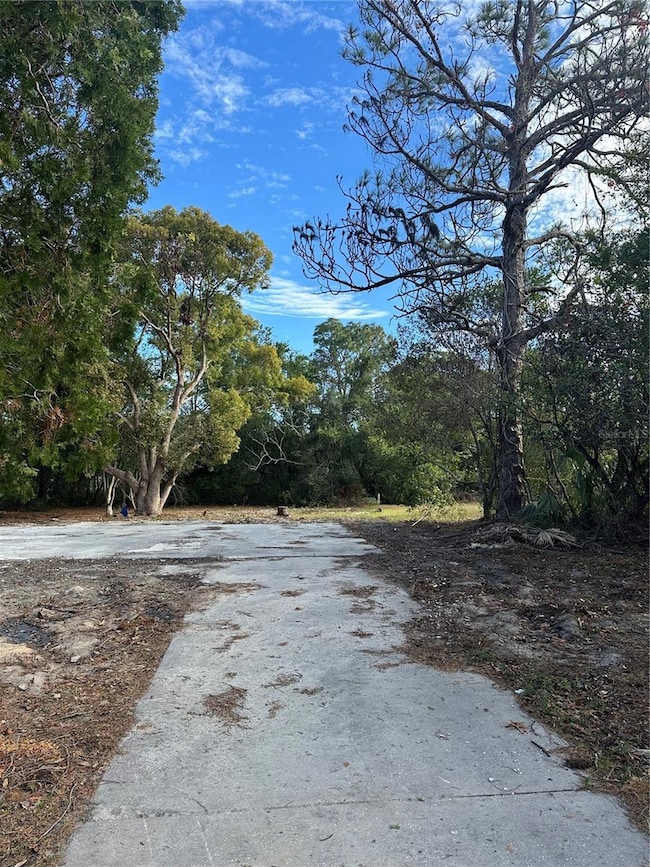 11411 Sagamore St, Spring Hill, FL 34609 - photo 2