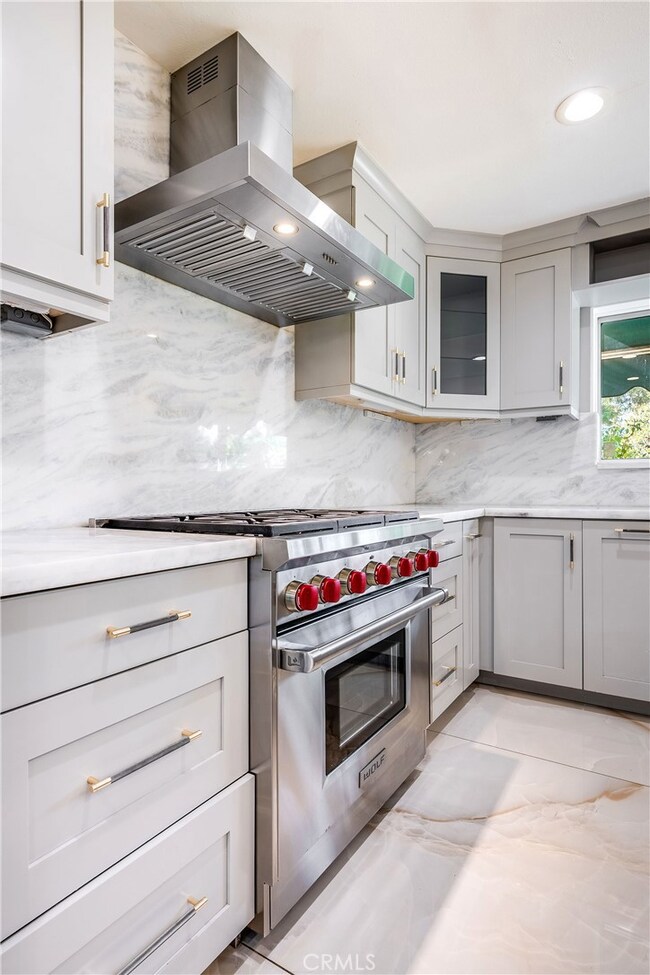 19314 Yolie Ln, Tarzana, CA 91356 - photo 3