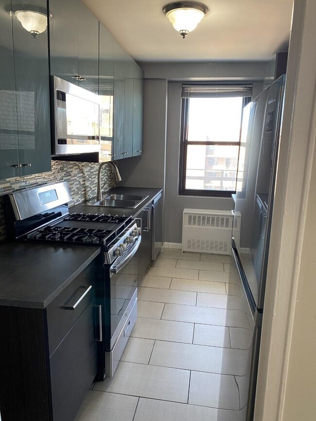 201 St Pauls Ave unit 17H, Jersey City, NJ 07306 - photo 7