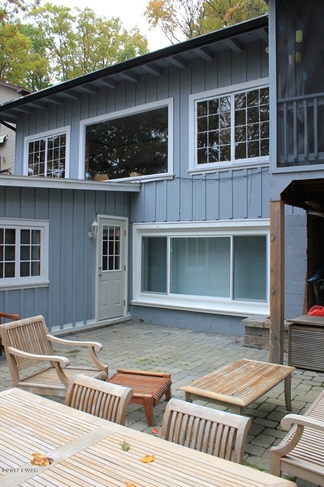 60 Paupack Point Rd, Hawley, PA 18428 - photo 3