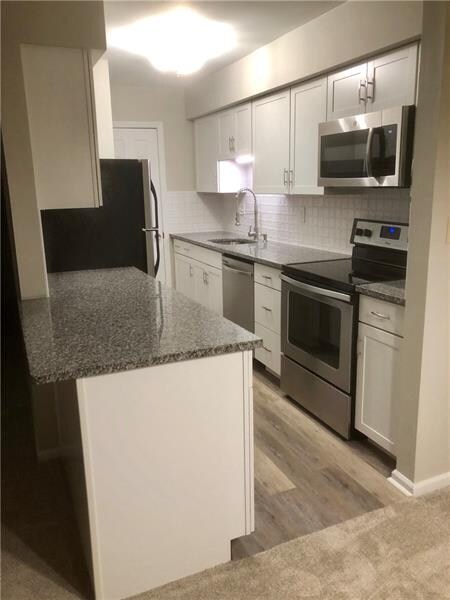 1040 Eve Dr unit A, Pittsburgh, PA 15216 - photo 2