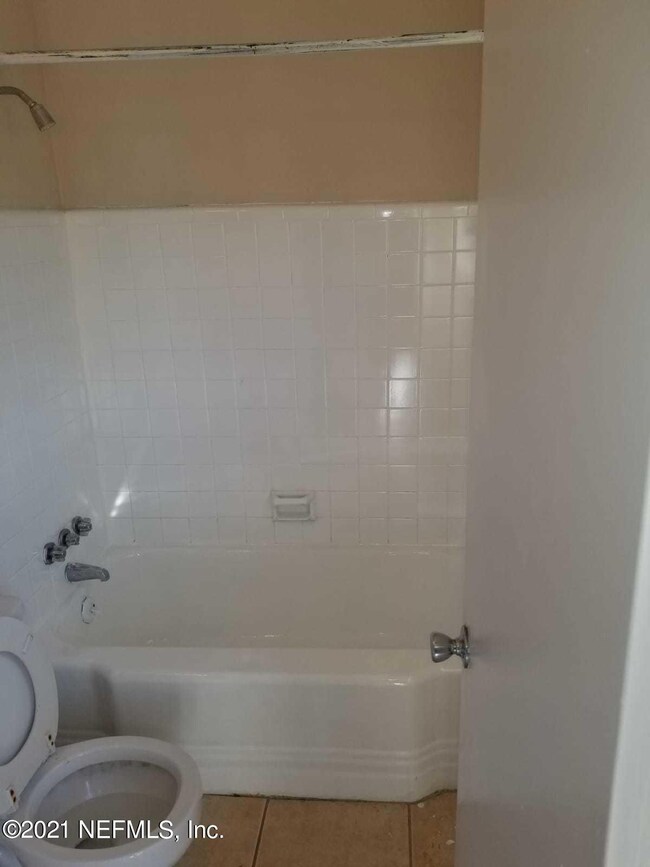 5226 Lexington Ave, Jacksonville, FL 32210 - photo 3