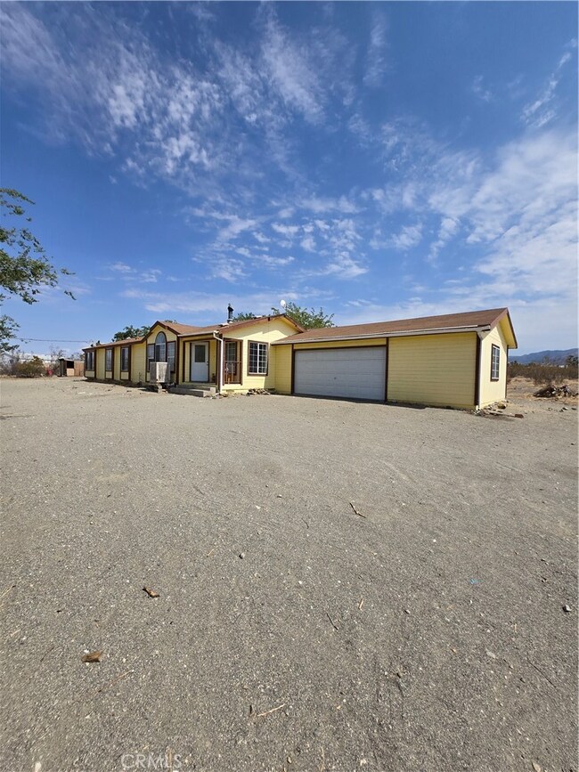 12285 Golden View Rd, Pinon Hills, CA 92372 - photo 7