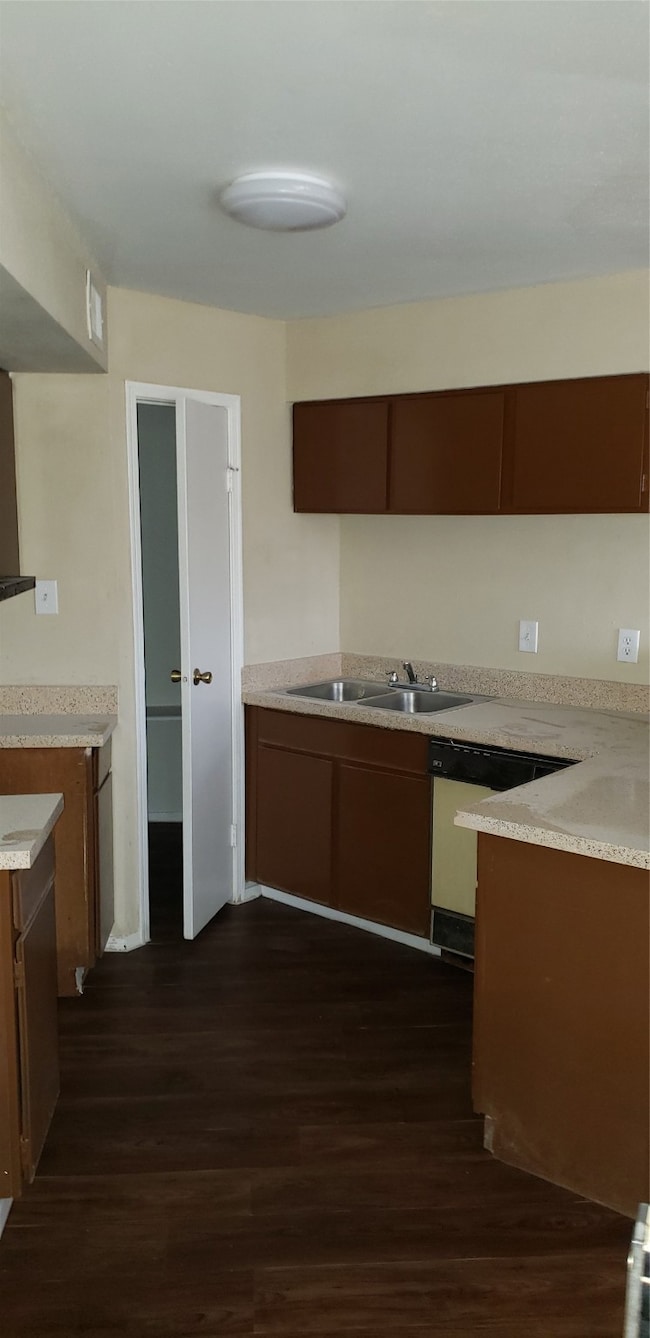 7200 T C Jester Blvd unit 3204, Houston, TX 77088 - photo 4