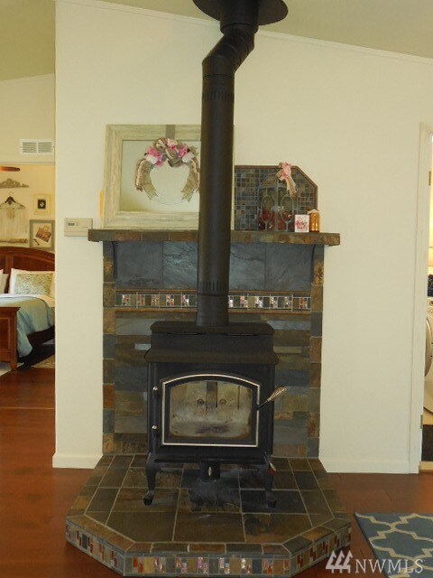 489 Apple Creek Rd, Longview, WA 98632 - photo 4