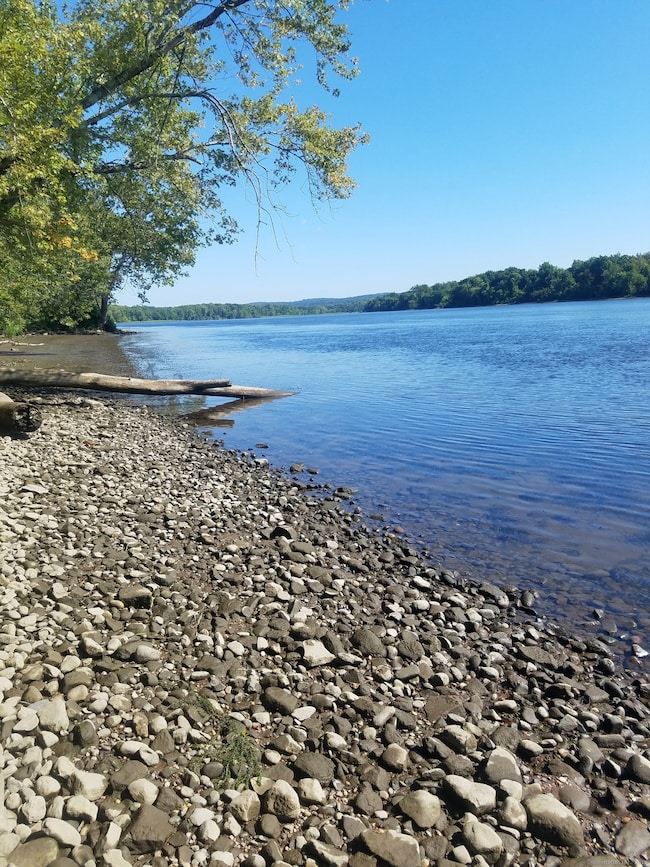 28 & 33 River Rd, Cromwell, CT 06416 - photo 2