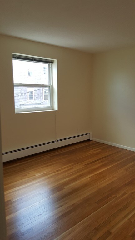 1 Melbourne St unit 5, Dorchester Center, MA 02124 - photo 4