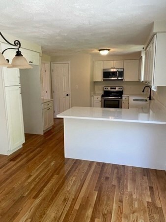 51 George Rd unit 51, Winchester, MA 01890 - photo 6