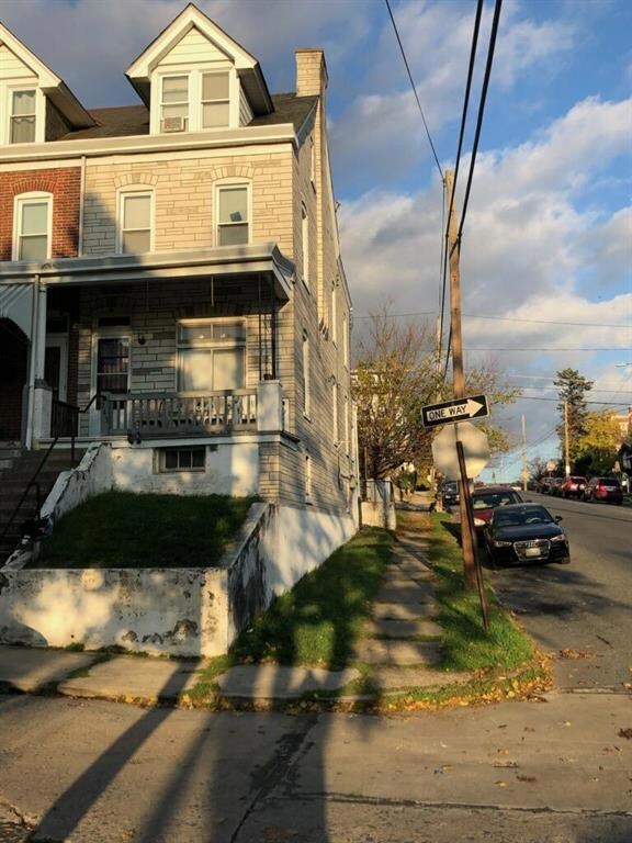243 S Franklin St, Allentown, PA 18102 - photo 2