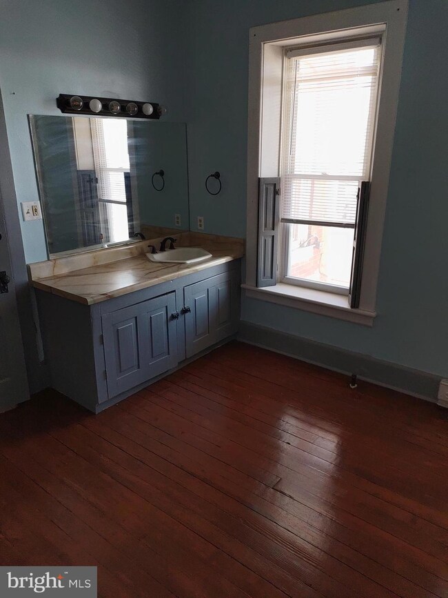 132 E Main St unit B, Palmyra, PA 17078 - photo 6