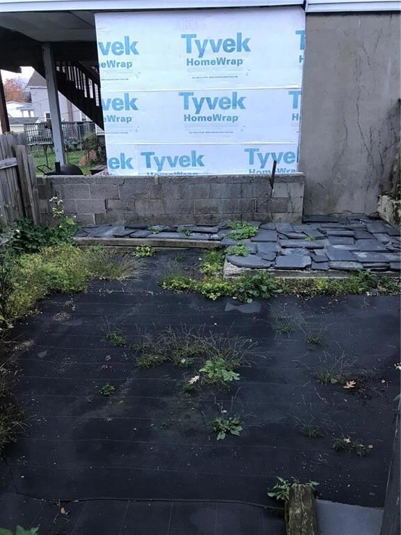 109 S Elizabeth St unit Downstairs, Tamaqua, PA 18252 - photo 2