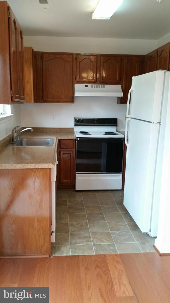 2610 Deer Ridge Dr, Silver Spring, MD 20904 - photo 5