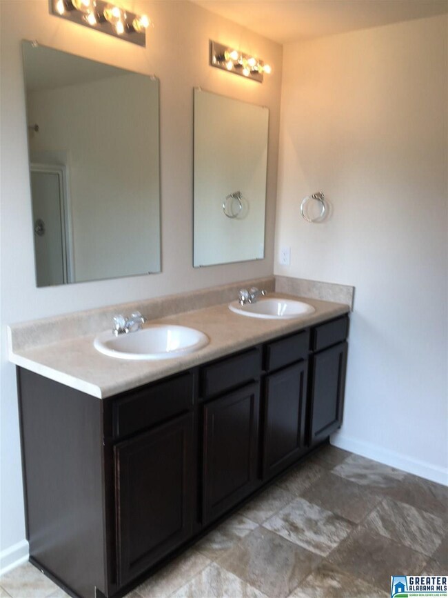 2058 Kerry Cir, Calera, AL 35040 - photo 7