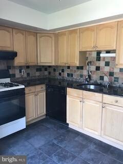 1949 Kennedy Dr unit 1949, McLean, VA 22102 - photo 2