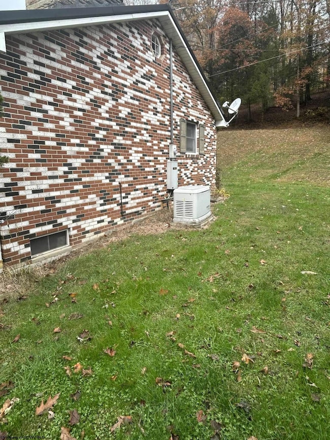 6801 Heaston Ridge Rd, Rock Cave, WV 26234 - photo 2