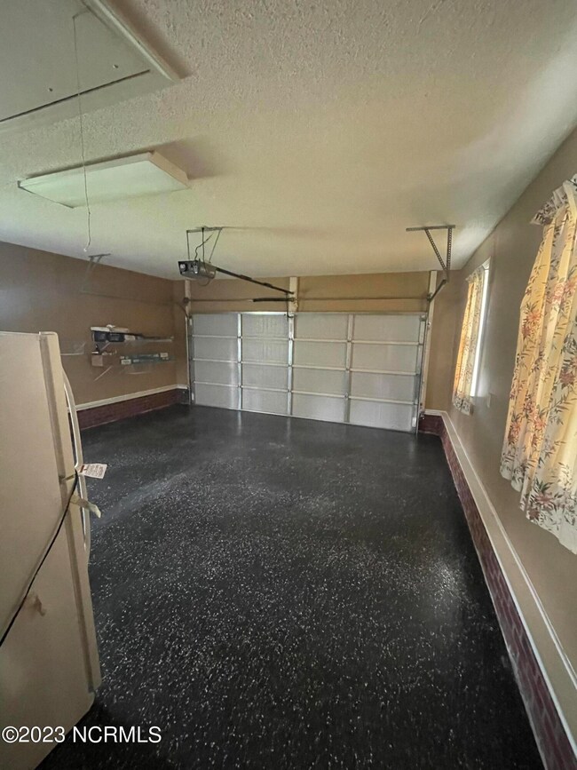 105 Kingsmill Ct, Jacksonville, NC 28546 - photo 3