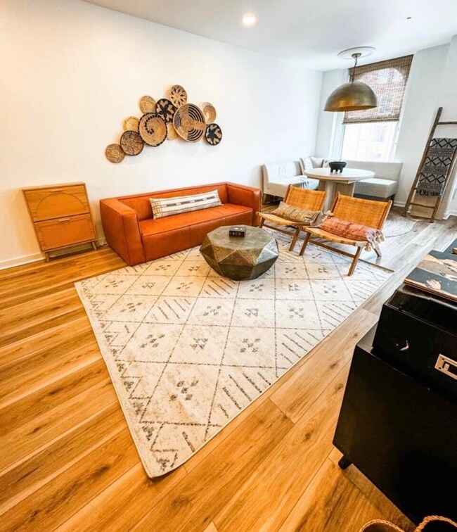 The Broadway unit 410, Milwaukee, WI 53202 - photo 7