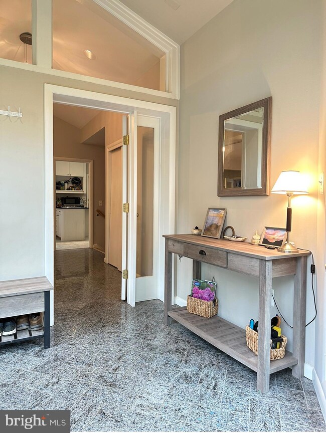 3413 Rustic Way Ln, Falls Church, VA 22044 - photo 3