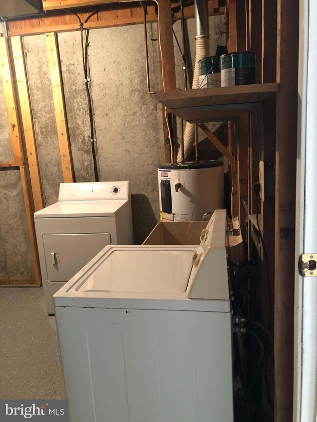 15264 Lodge Terrace, Woodbridge, VA 22191 - photo 6