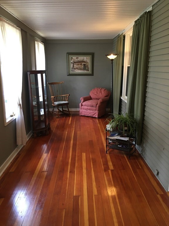 19 Craig St, Springfield, MA 01108 - photo 7