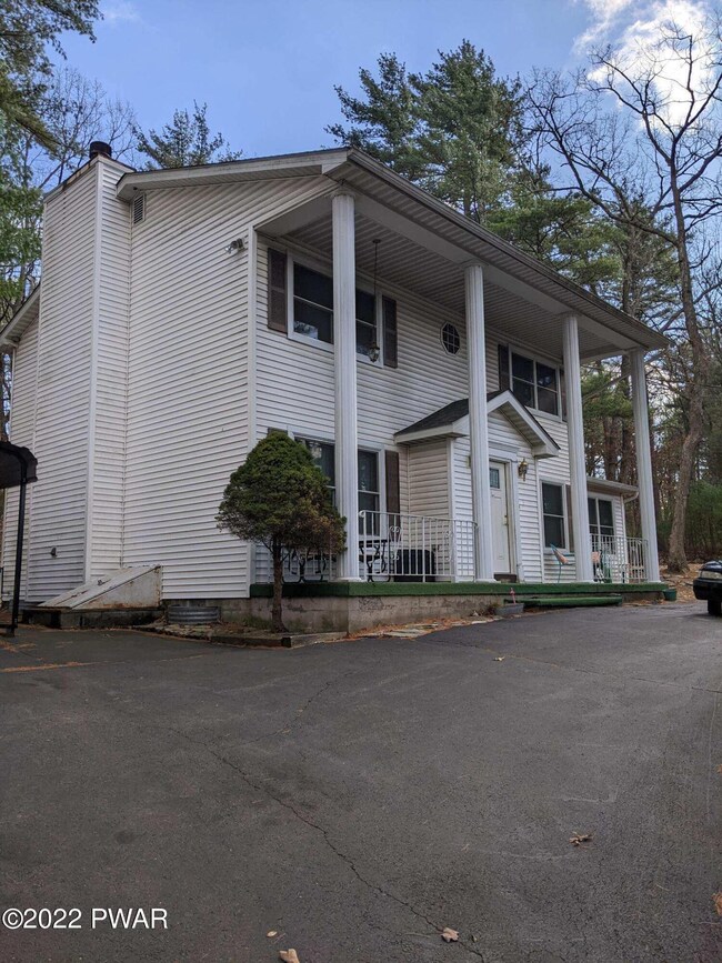 132 Tan Oak Dr, Milford, PA 18337 - photo 5