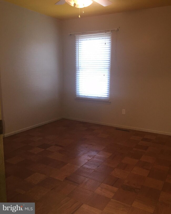 570 Jamestown Ct, Edgewood, MD 21040 - photo 7