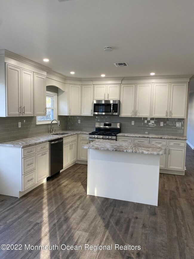 F82DCCC3-A59F-49F8-A5AB-F8C92E21D8D4