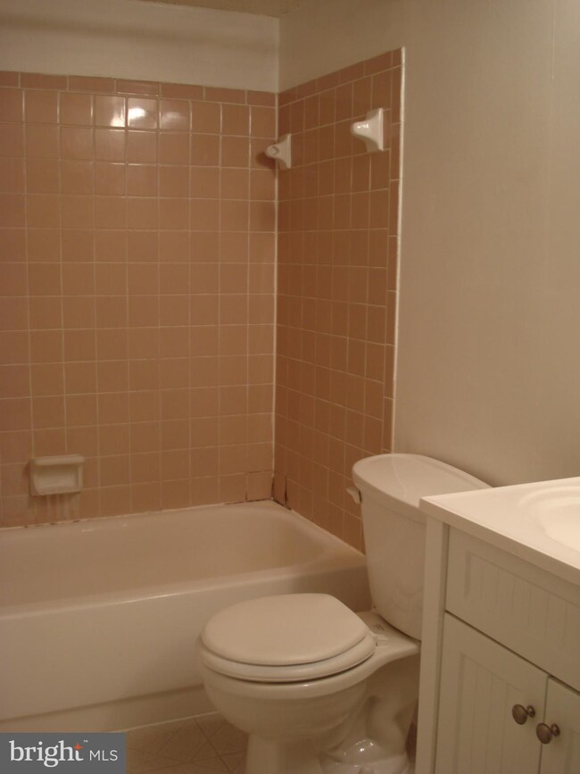 11802 Breton Ct unit 1A, Reston, VA 20191 - photo 5