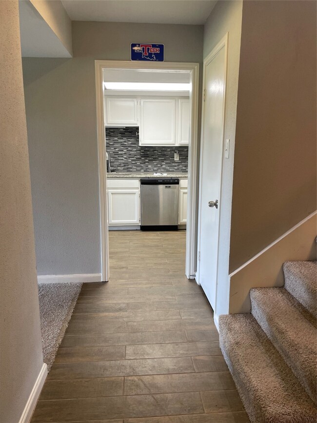 7838 Challie Ln, Houston, TX 77088 - photo 5