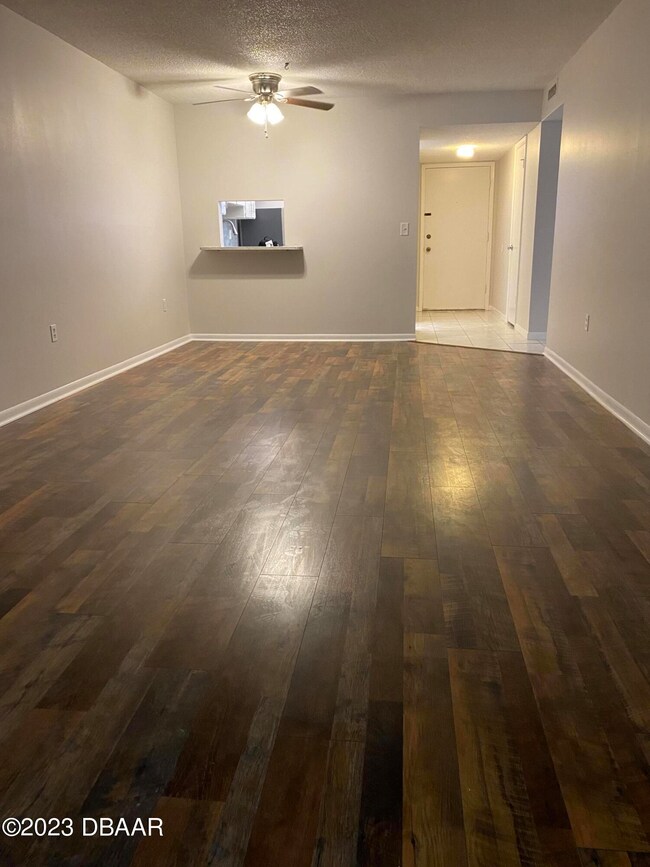 living/dining room