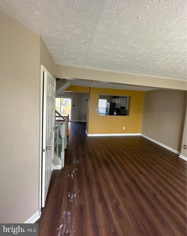 411 Macintosh Cir, Joppa, MD 21085 - photo 2