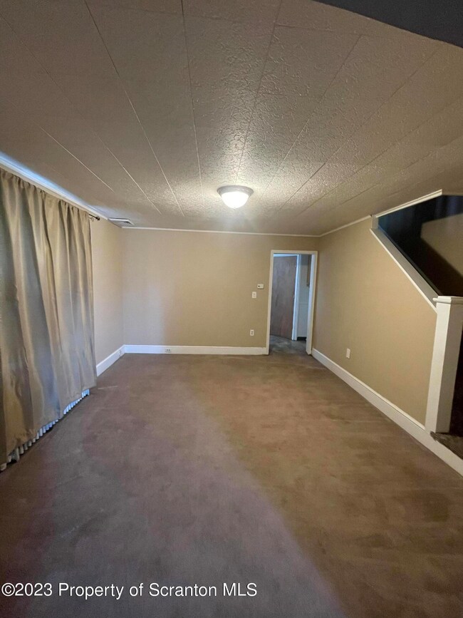 530 N Washington St, Wilkes Barre, PA 18705 - photo 5