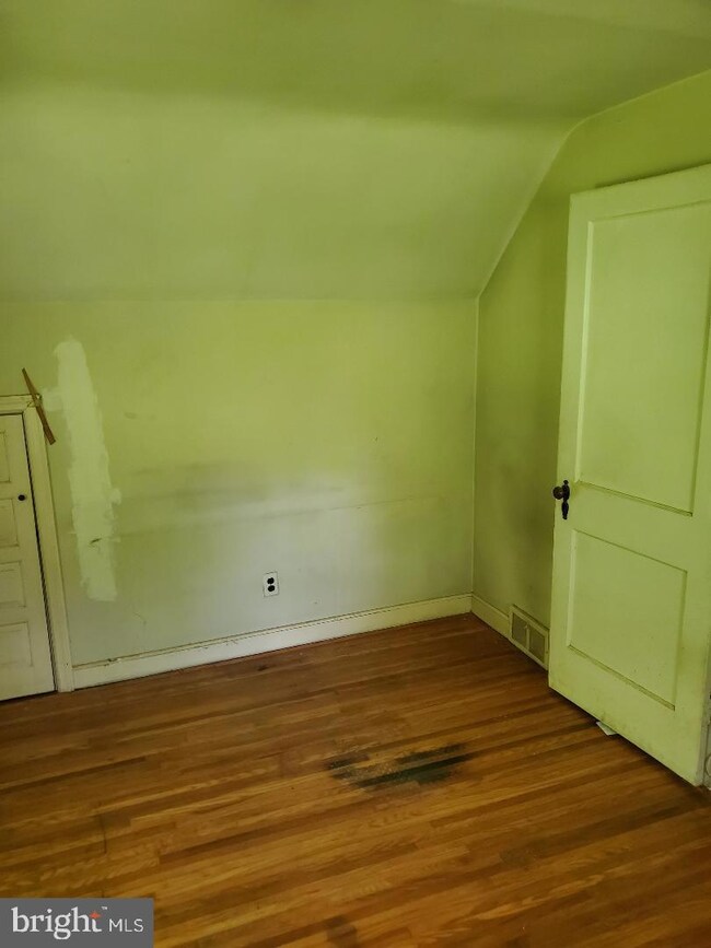 2311 Secane Rd, Secane, PA 19018 - photo 5