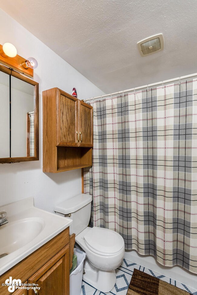 7450 Tangle Court Anchorage AK-large-002