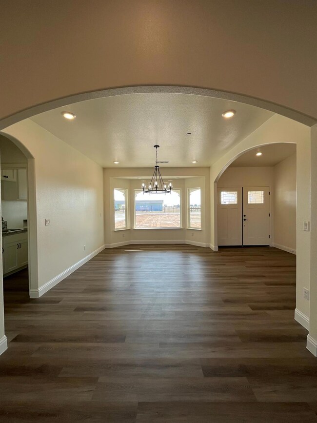 30551 Sunnyside Ave, Madera, CA 93638 - photo 4