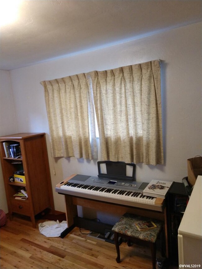 2075 E Ellendale Ave, Dallas, OR 97338 - photo 5