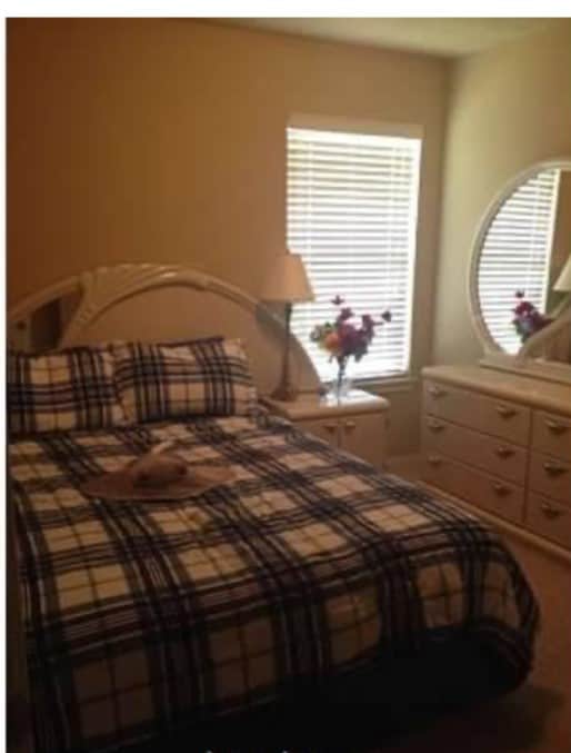 15518 Baker Meadow Loop, College Station, TX 77845 - photo 4