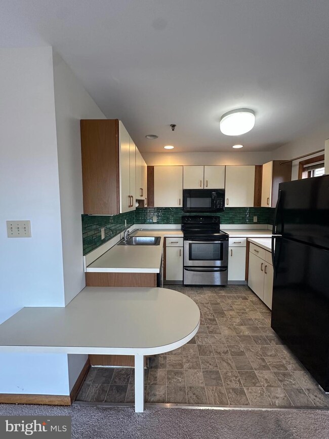 1306 Riverview Ave unit 7, Wilmington, DE 19806 - photo 4