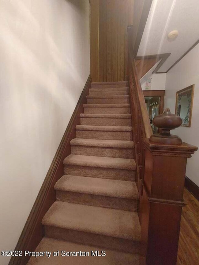 521 S Main St, Pittston, PA 18640 - photo 5